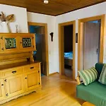 Heinrich In & Out - Bergblick דירה *